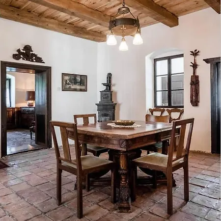Diszeli Kúria Apartman